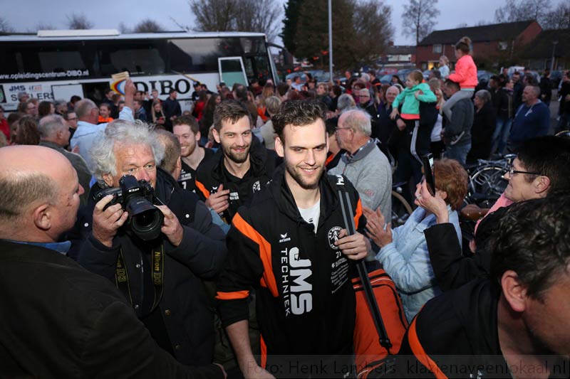 JMS Hurry-Up, ontvangst