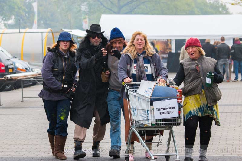 toneelvereniging, kruudmoes, centrum Klazienaveen